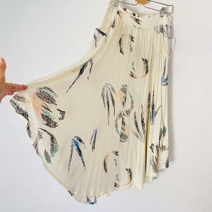 NWT O’Neill Merin Skirt Cream/White Floral Print with Pockets Size L